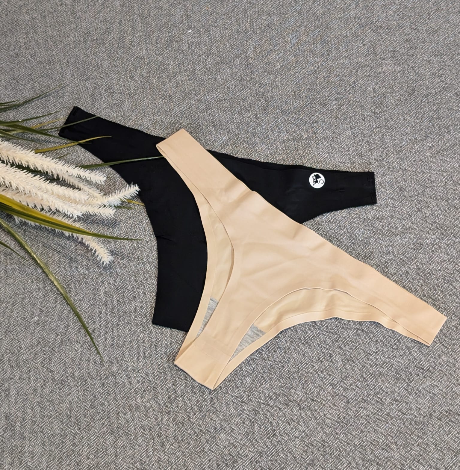 Women G String Panty Set