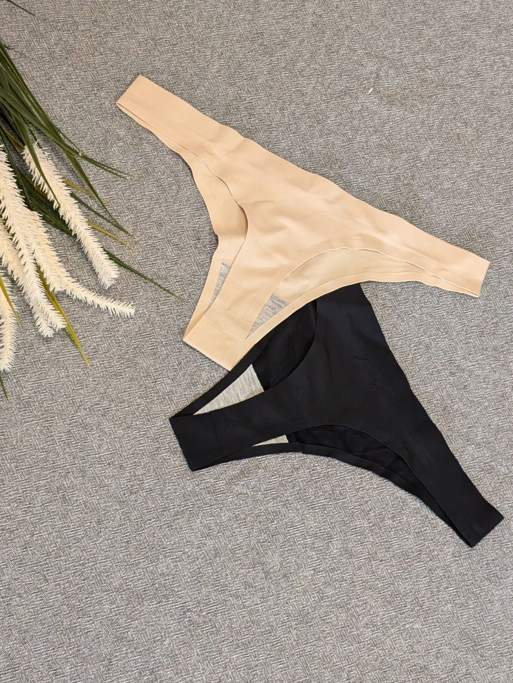 Women G String Panty Set